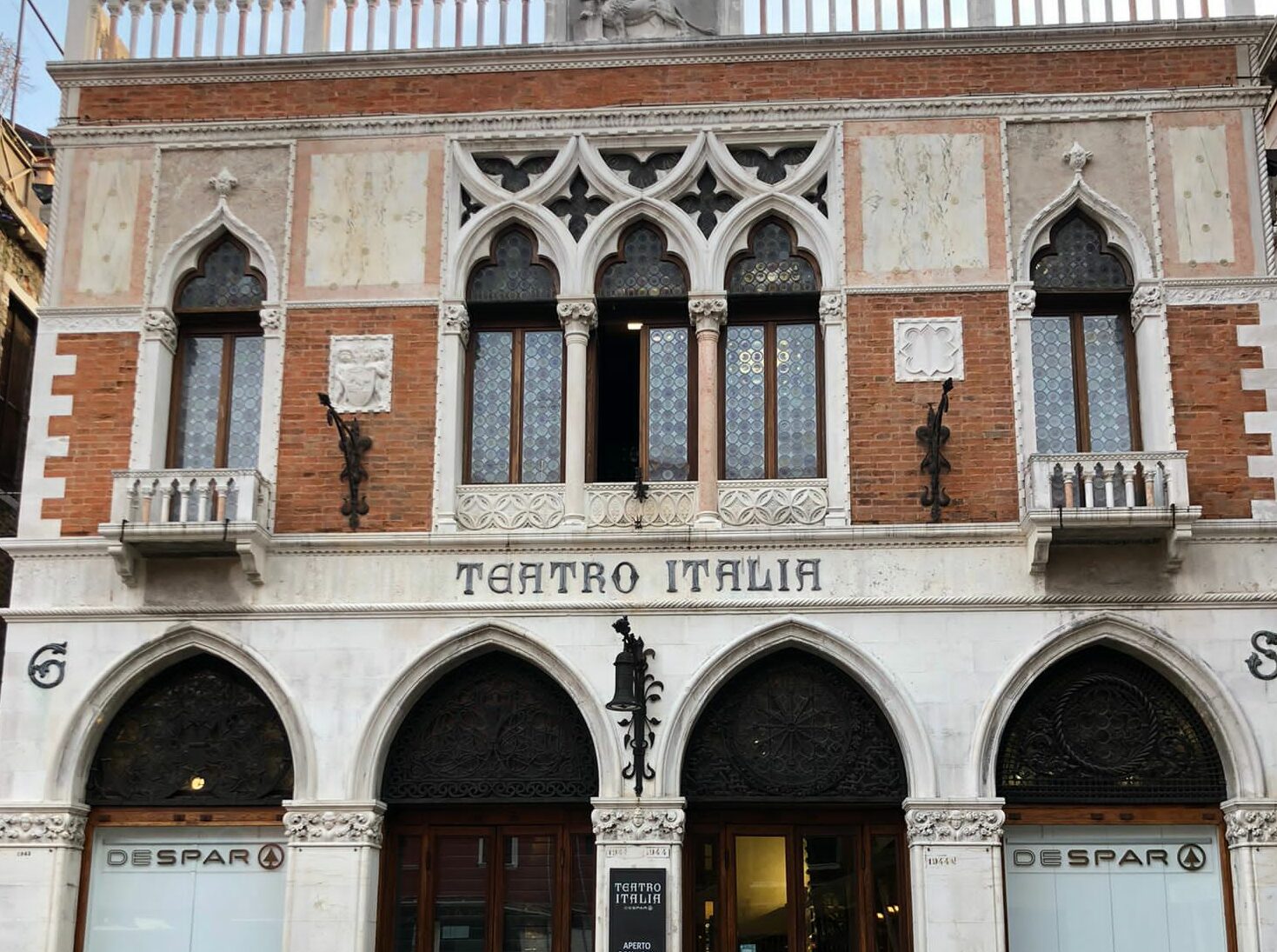 app-retail-Teatro-Italia-Venezia-img