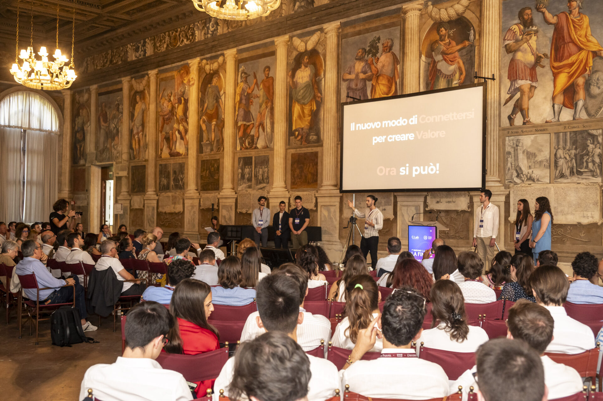 Gen Z e ambiente di lavoro: lo studio dei C_Labbers per Aton