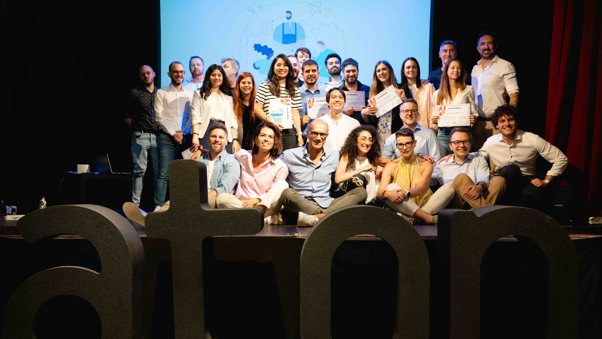 Gran finale .atonAcademy: 15 artisti digitali, 5 sfide, 1 palco